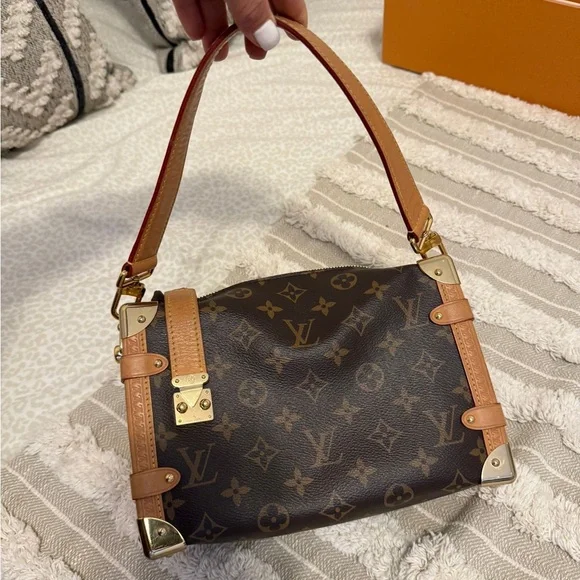 Louis Vuitton Side Trunk MM - Picture 6 of 9